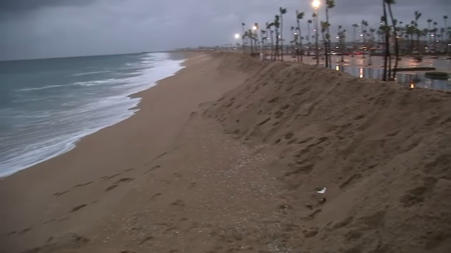 Newport Beach flooding: Some California beaches forced to close after 'unusually high' ocean water levels from Tropical Storm Rachel
— ABC 7 Bay Area
