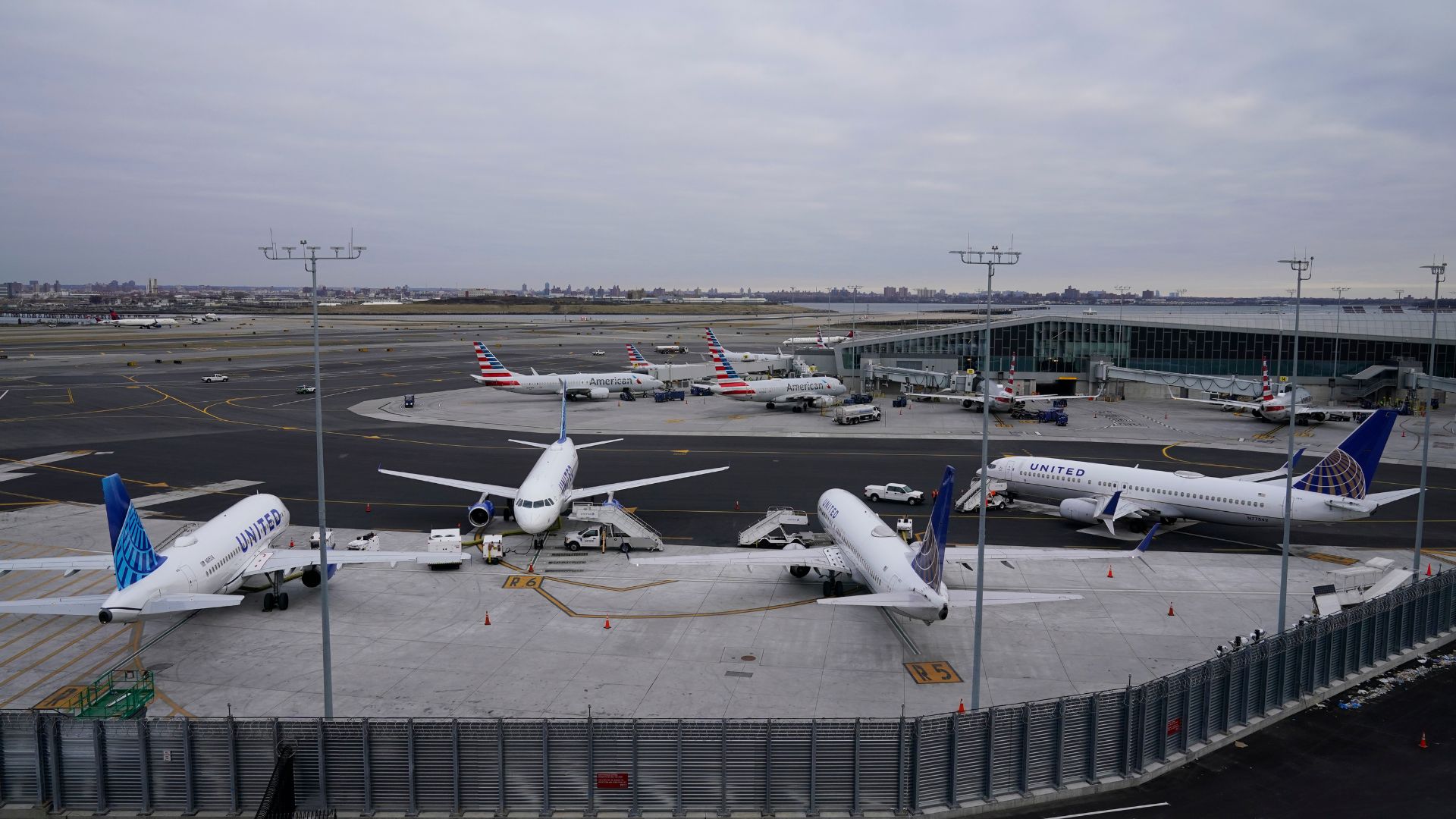 FAA investigating close call at New York City's LaGuardia Airport between Delta flight, business jet
— ABC 7 Bay Area, Piedmont Business news