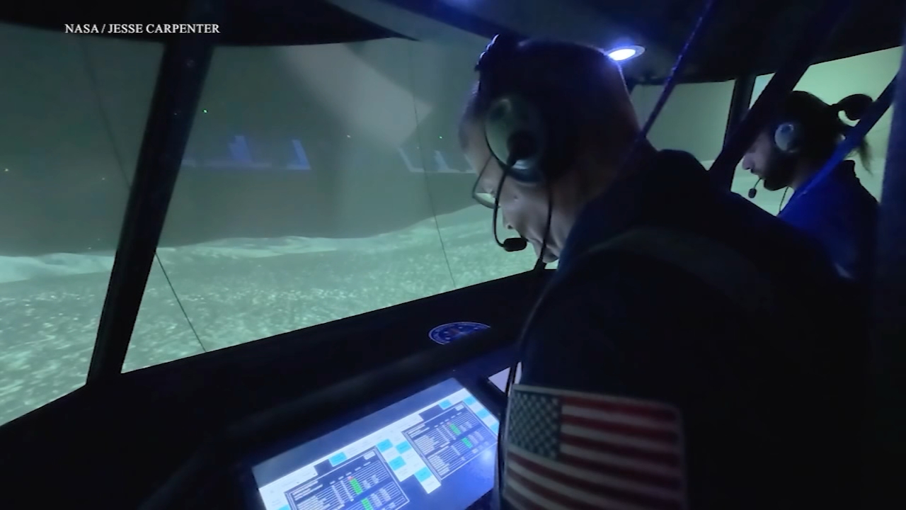 What's it like to land on the Moon? Inside the NASA simulator helping prepare for Artemis mission
       — ABC 7 Bay Area