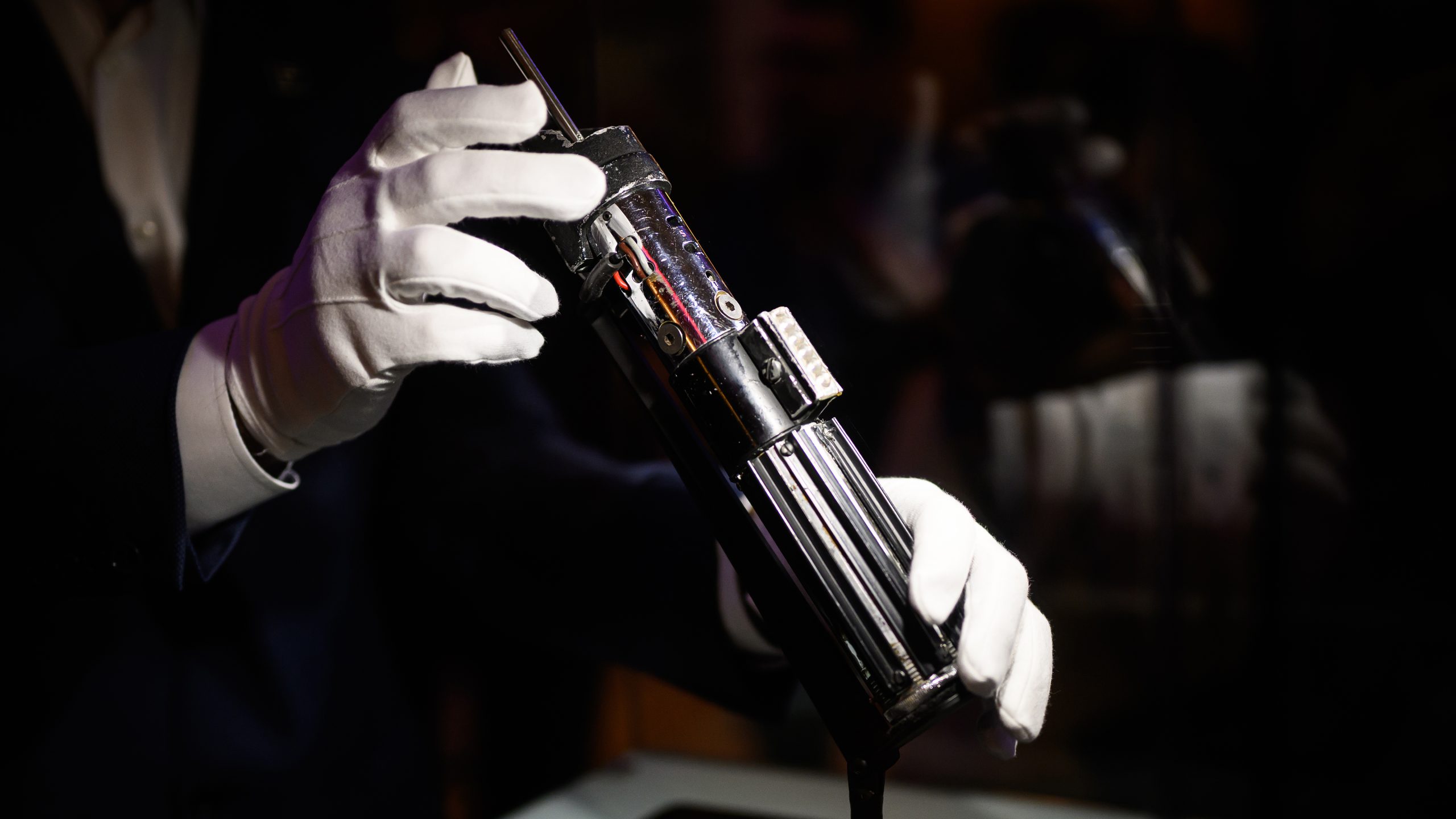 Darth Vader's 'Empire Strikes Back' lightsaber goes up for auction — KTVU FOX 2 Bay Area, Piedmont Community news